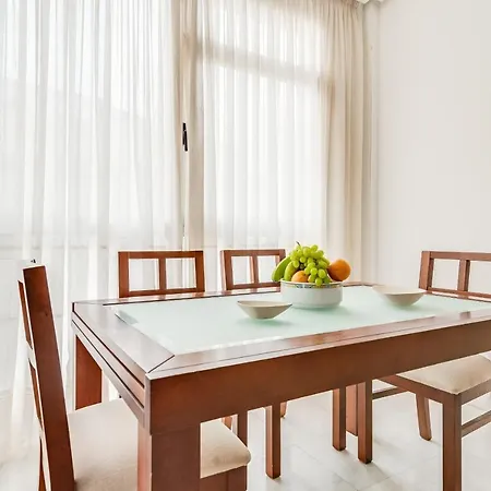 Home2book Comfy Center Triana Lägenhet