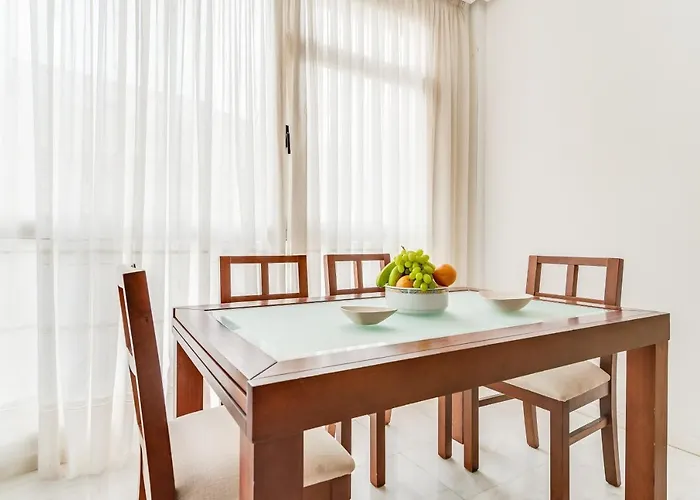 Home2book Comfy Center Triana 아파트